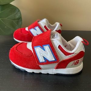 New Balance 574 Toddler shoe, red, 6C NWOT